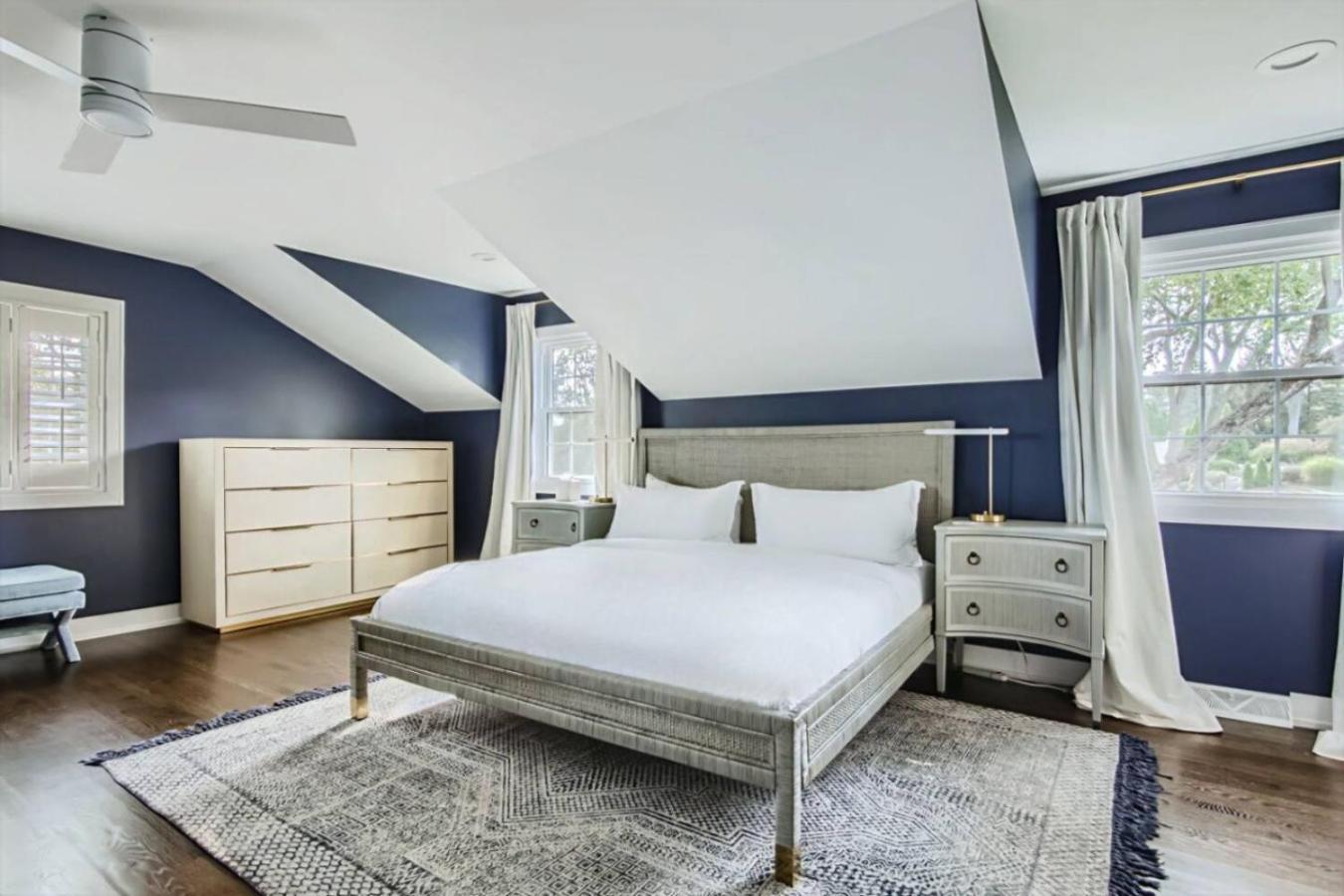 Spacious, Luxury Renovated Home With 4 Kings, Firepit Glen Ellyn Екстериор снимка